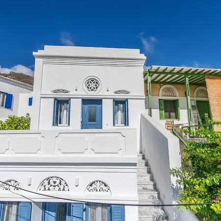 Anemona Tinos 아파트 *